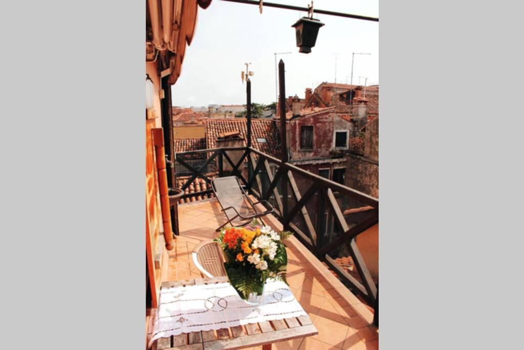 Bellissima Casa Vicino Biennale Grande Terrazza ! Daire Venedik Dış mekan fotoğraf